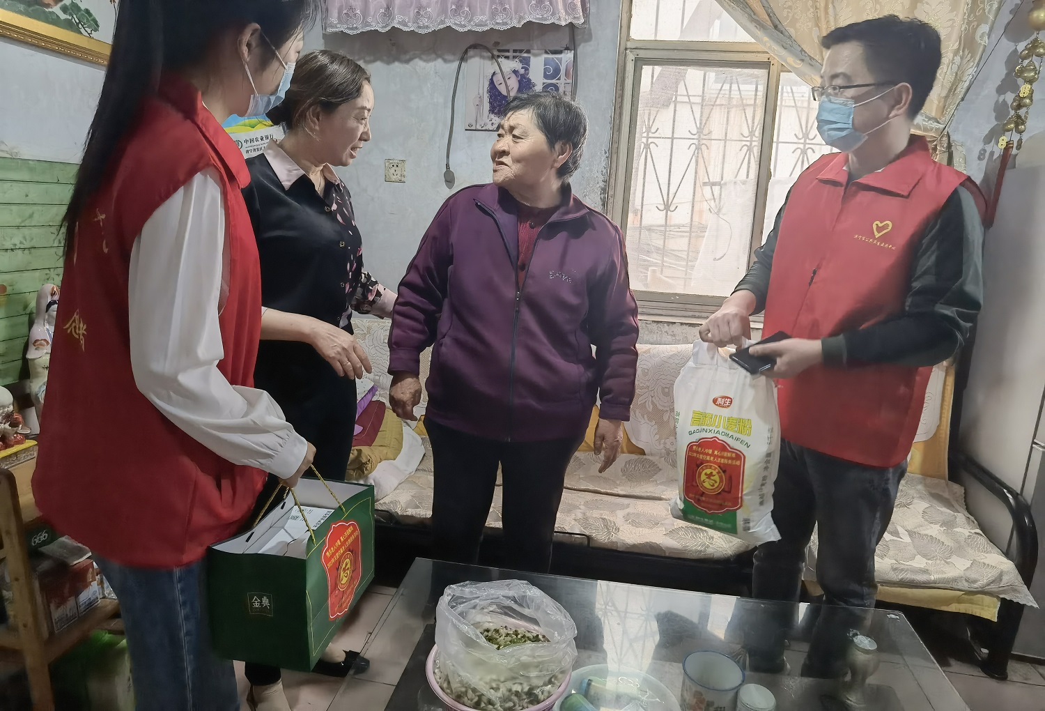 【志愿服务】济宁市公共卫生医疗中心开展“情系老人冷暖 真心济困解难 【志愿服务】济宁市公共卫生医疗中心开展“情系老人冷暖 真心济困解难