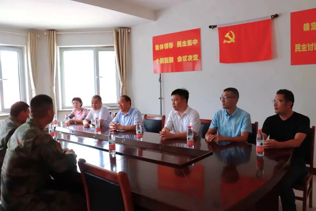 【庆八一·进军营】济宁市公共卫生医疗中心开展“关心爱护子弟兵,排忧解难献真情”八一拥军活动 【庆八一·进军营】济宁市公共卫生医疗中心开展“关心爱护子弟兵,排忧解难献真情”八一拥军活动