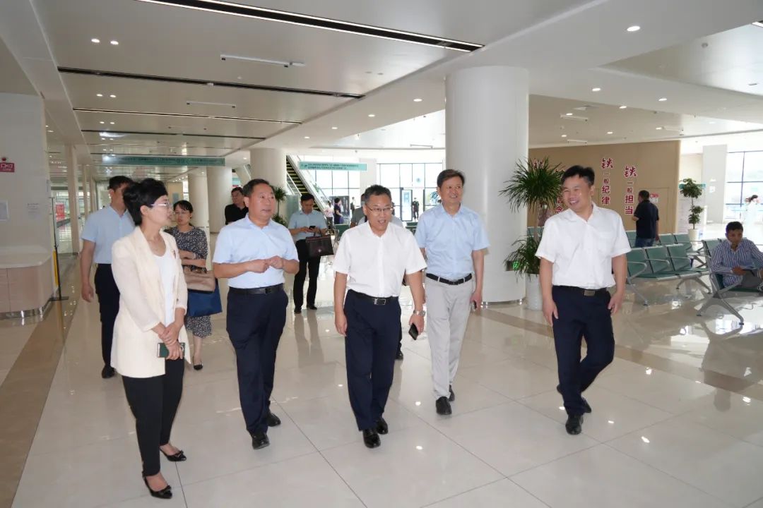 【公卫·喜讯】祝贺济宁市公共卫生医疗中心加入山东省感染性疾病专科联盟并成立山东省公共卫生临床中心多学科诊疗济宁分中心 【公卫·喜讯】祝贺济宁市公共卫生医疗中心加入山东省感染性疾病专科联盟并成立山东省公共卫生临床中心多学科诊疗济宁分中心